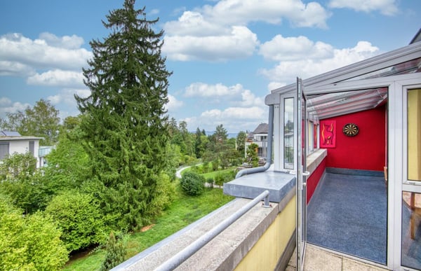3½-Zimmer ganz oben - Galerie, Cheminée und zwei Terrassen 8