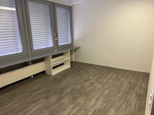 Kleine Büro- und Gewerbefläche zu vermieten 2