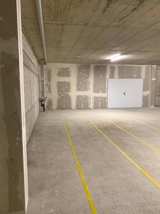 Grosszügige Gewerbefläche an zentraler Lage in Niederhasli 5