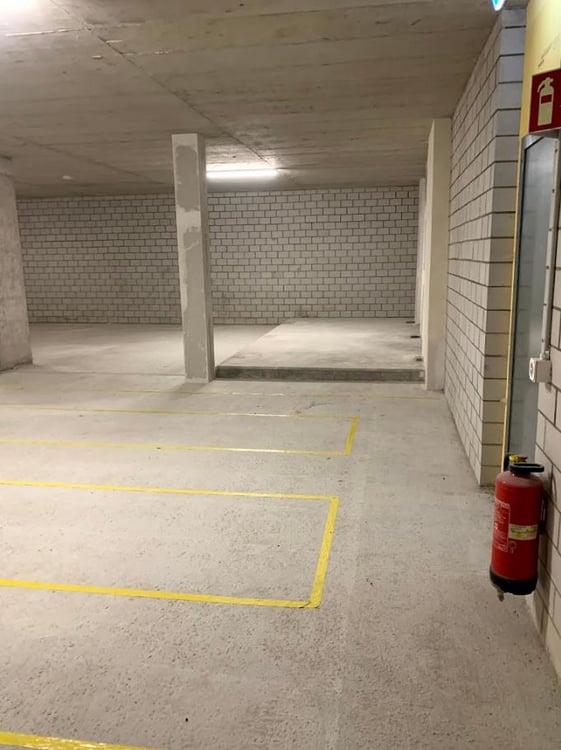 Grosszügige Gewerbefläche an zentraler Lage in Niederhasli 4