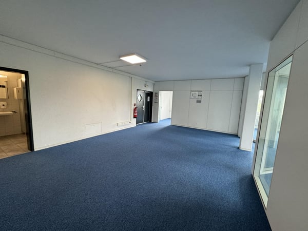 Geräumige Büro- und Gewerbefläche zu vermieten 2