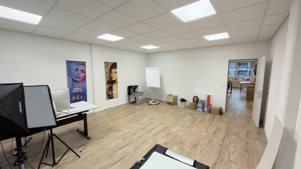 Zentrale Büro- und Gewerbefläche in Urdorf zu vermieten 11