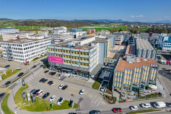 Attraktive Gewerbefläche in Volketswil 1