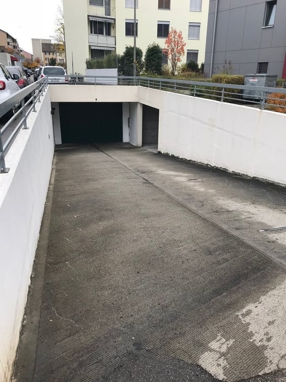 Einstellhallenplatz im Zentrum von Birsfelden 2