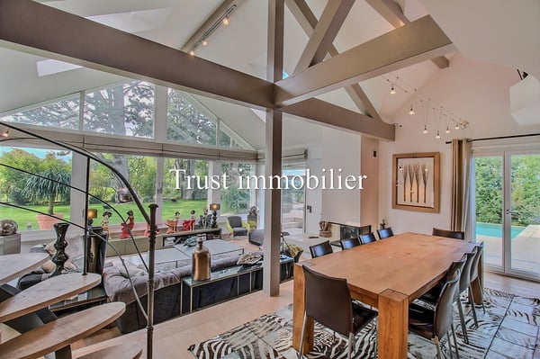 6023.G Maison de Maître avec Grande Piscine, Jardin et Proche Lausanne 6