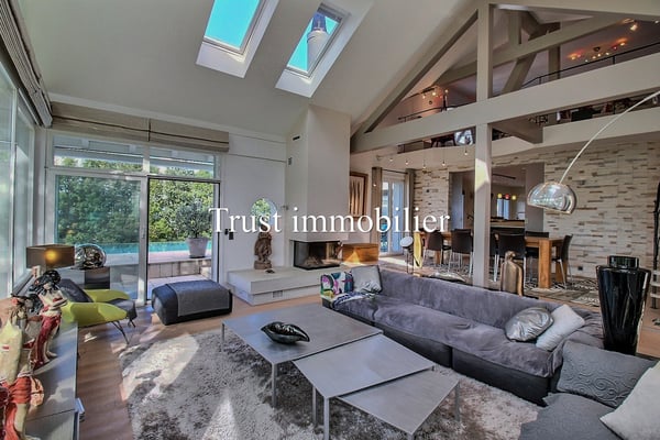 6023.G Maison de Maître avec Grande Piscine, Jardin et Proche Lausanne 3