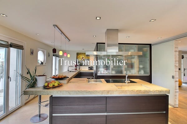 6023.G Maison de Maître avec Grande Piscine, Jardin et Proche Lausanne 13