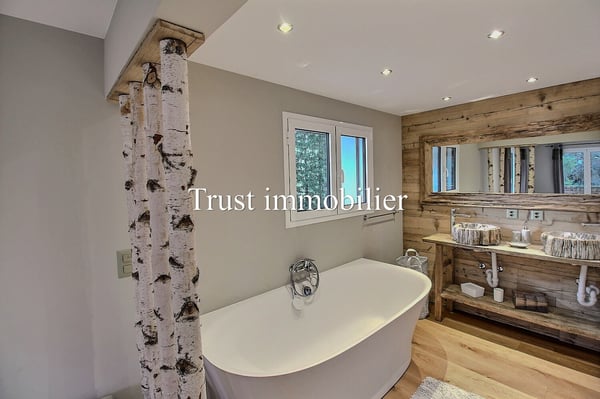 1.6002L. Chalet à louer au centre de Crans 10