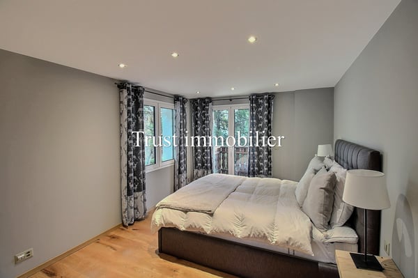 1.6002L. Chalet à louer au centre de Crans 7