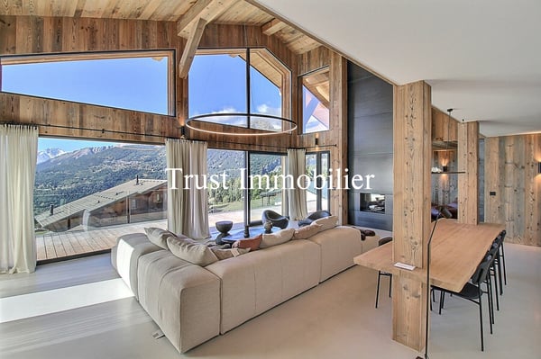 1041. Chalet Rare, 15 min à pied du Regent 10