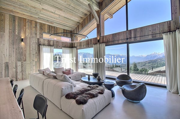 1041. Chalet Rare, 15 min à pied du Regent 2