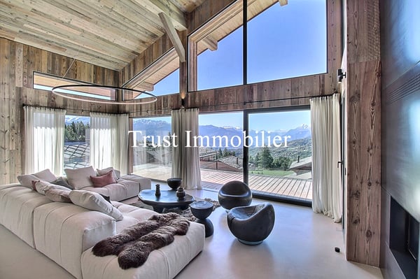 1041. Chalet Rare, 15 min à pied du Regent 8