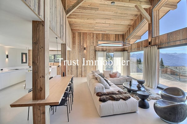 1041. Chalet Rare, 15 min à pied du Regent 7