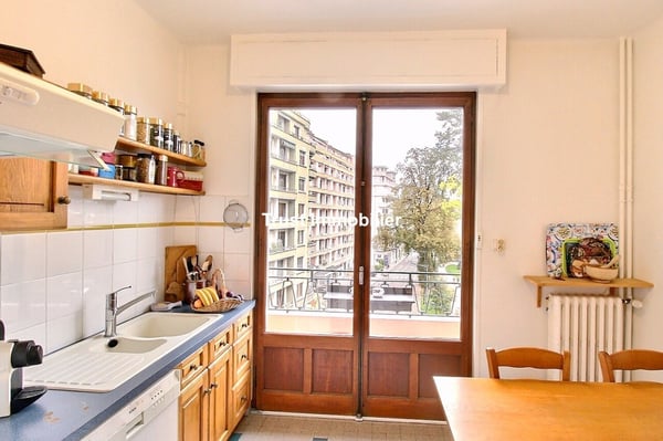 1018.A Appartement lumineux de 77 m² au coeur d'Annecy 9