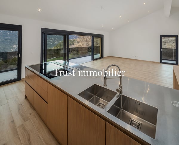 1018. Chalet neuf. Magnifique vue 3