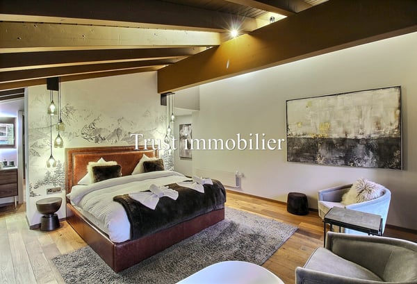 4025L. Incroyable attique 1.5 pcs à louer, proche centre Crans 7