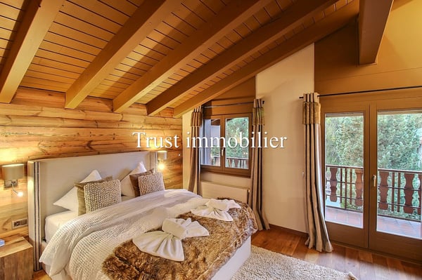 4025L. Incroyable attique 1.5 pcs à louer, proche centre Crans 12