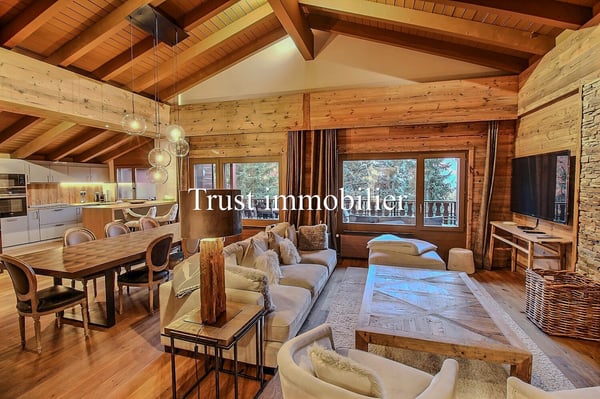 4025L. Incroyable attique 1.5 pcs à louer, proche centre Crans 6