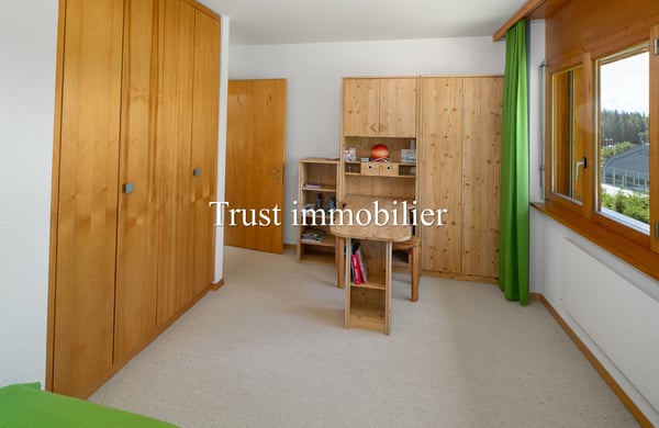 4005. Appartement lumineux à la Moubra 12