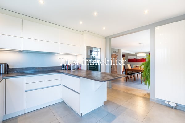 6036. Maison individuelle avec vue panoramique sur le Jura à Cugy 8