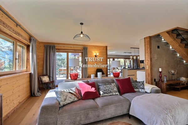 5010. Magnifique Triplex 6