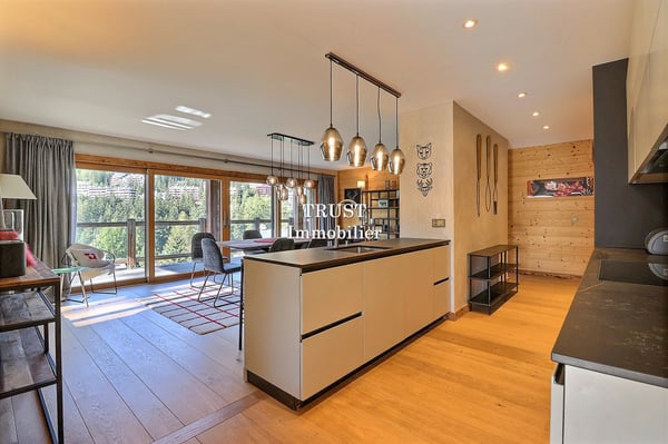 5010. Magnifique Triplex 4