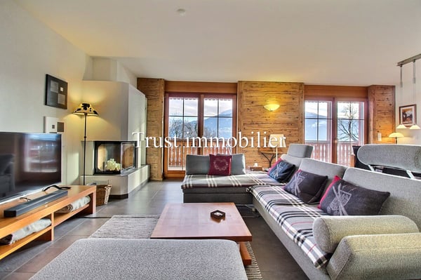 1021. Exclusivité. Superbe appartement de montagne 2