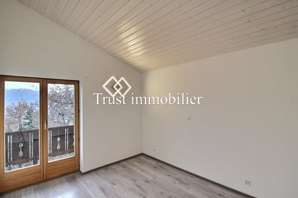 Vue splendide et charme garantis pour ce Chalet rénové 4