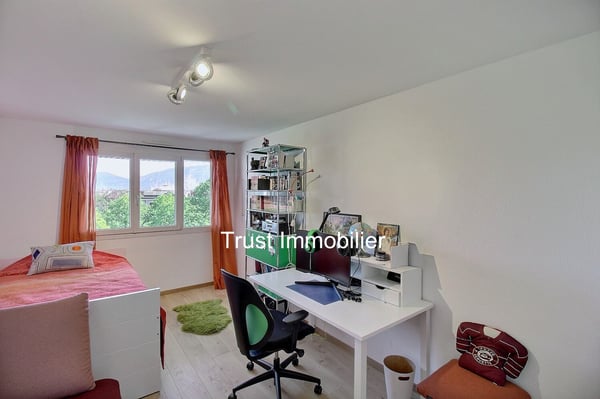 5001. Duplex attique rénové avec vue panoramique - Immeuble moderne 7