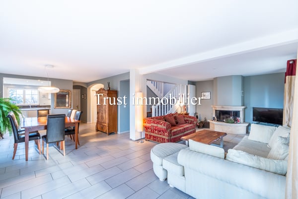 6036. Maison individuelle avec vue panoramique sur le Jura à Cugy 5
