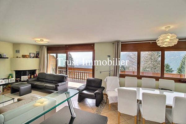 4007. Bel Appartement avec large vue montagnes 9