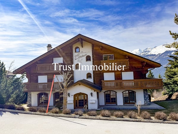 4007. Bel Appartement avec large vue montagnes 1