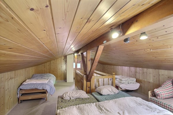 2004M.LA TZOUMAZ.Chalet authentique au coeur des Alpes valaisannes 6