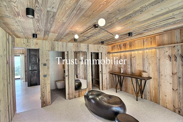 6041. Chalet Rare, 15 min à pied du Regent 10
