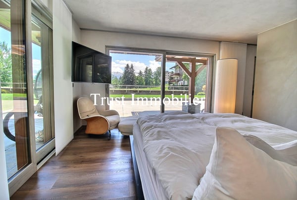 5000. Appartement luxueux de 270 m2 habitable au centre de Crans 11