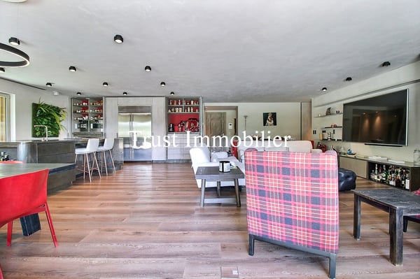 5000. Appartement luxueux de 270 m2 habitable au centre de Crans 12