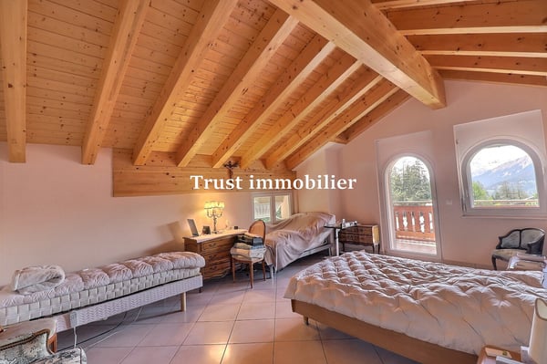 6012. Chalet à proximité du golf 5
