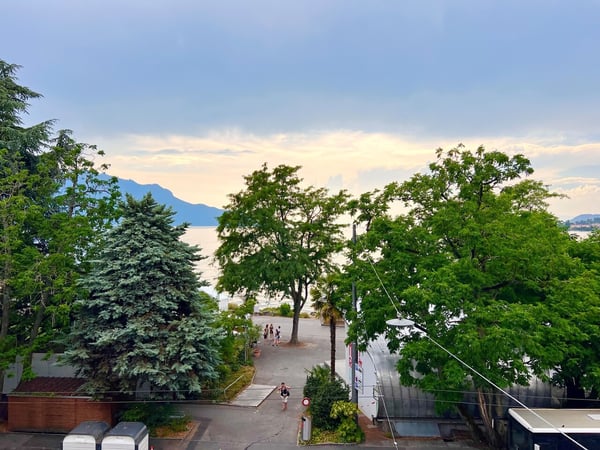 4002. Appartement moderne au centre de Montreux, vue lac 9