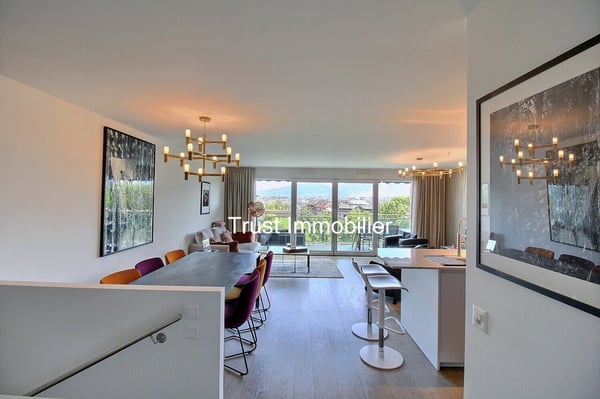 4001. Duplex attique moderne avec vue panoramique - Immeuble moderne 4