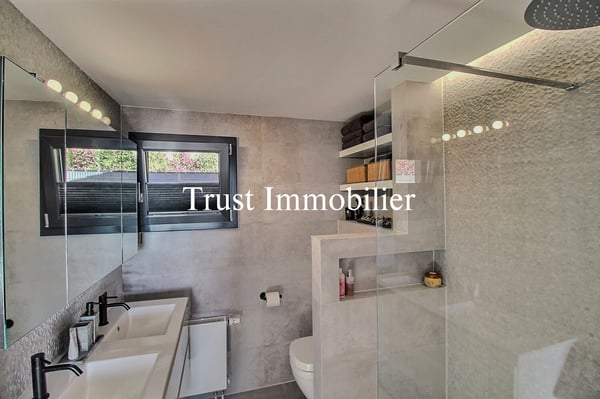 6015. Magnifique chalet à Icogne à Vendre 13