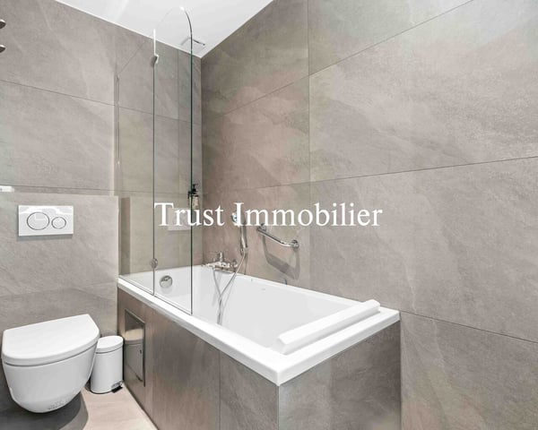 Appartement en attique + Studio, à 1km du centre de Crans 9