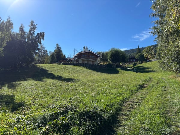 Grande Parcelle prête à accueillir votre futur chalet à La Tzoumaz 3