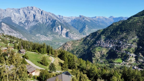 Grande Parcelle prête à accueillir votre futur chalet à La Tzoumaz 5