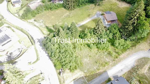 8002-MV-Gryon-Terrainà bâtir de 2'127 m², situé en zone Chalet B 3