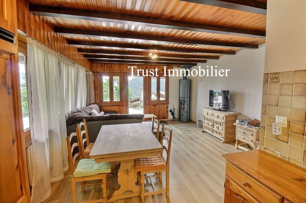 Chalet de 3.5 pièces un véritable refuge alpin au coeur de La Tzoumaz 2