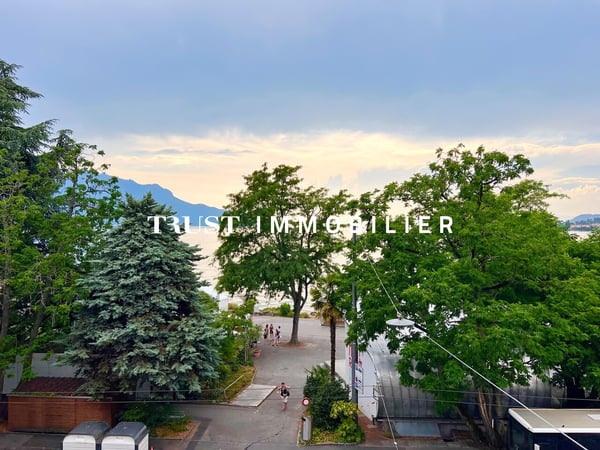 4002.EG Appartement moderne au centre de Montreux, vue lac 5