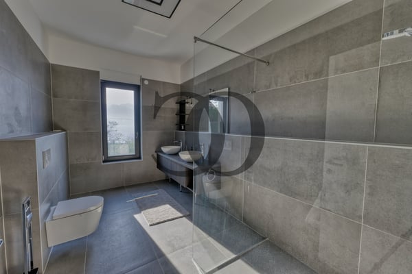 SUPERBE PROPRIÉTÉ DE 12 PIÈCES 12