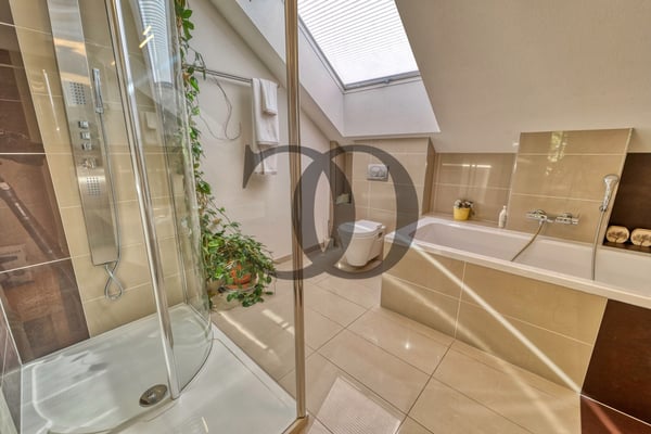 Superbe propriété familiale avec piscine 10