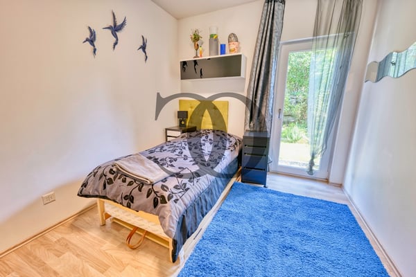 Superbe propriété familiale avec piscine 13