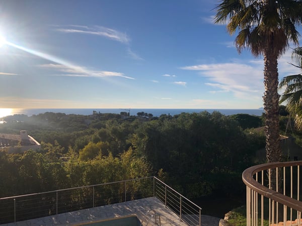 PROCHE BANDOL LOUE VILLA BORD DE MER A LA SEMAINE DOMAINE PRIVE AVEC PISCINE 4